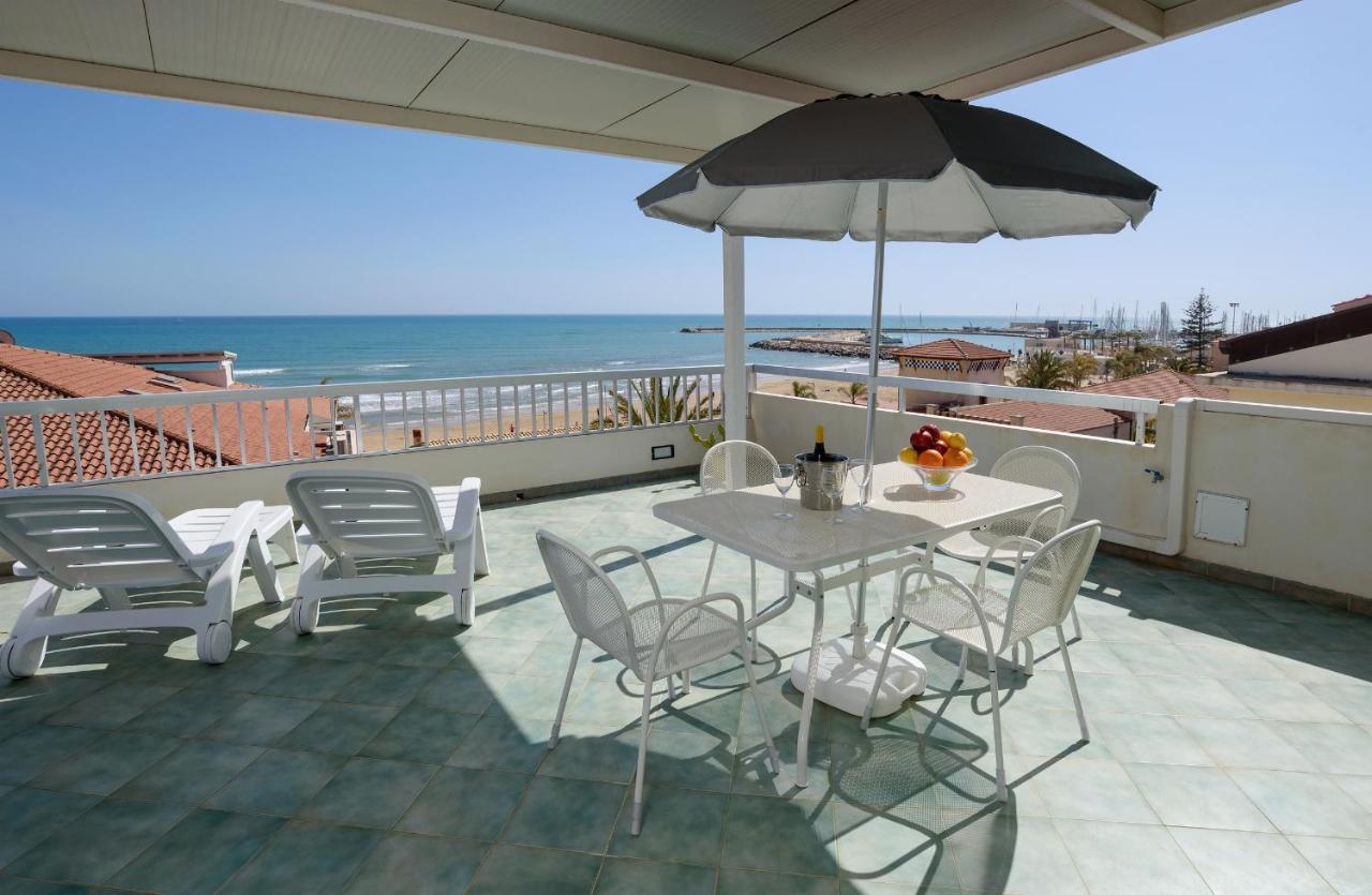 Archimede, Appartamento Con Vista In Centro A Marina Di Ragusa Exterior photo