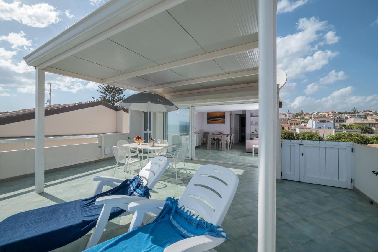 Archimede, Appartamento Con Vista In Centro A Marina Di Ragusa Exterior photo