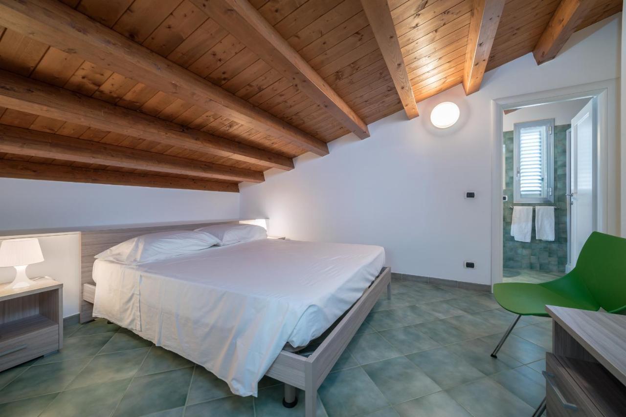 Archimede, Appartamento Con Vista In Centro A Marina Di Ragusa Exterior photo