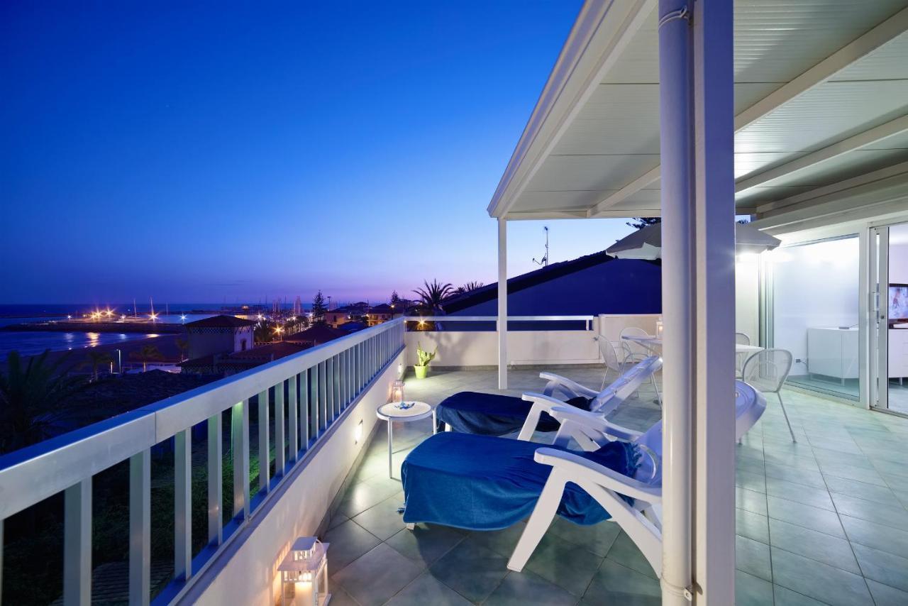 Archimede, Appartamento Con Vista In Centro A Marina Di Ragusa Exterior photo